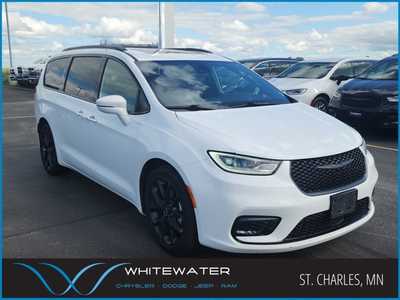 2021 Chrysler Pacifica, $0. Photo 1