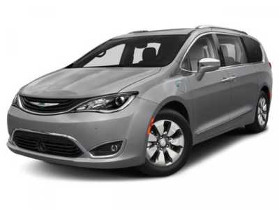 2017 Chrysler Pacifica, $0. Photo 1