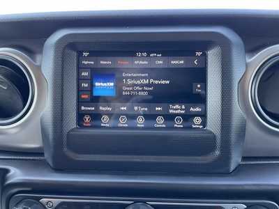 2020 Jeep Wrangler Unlimited, $30500. Photo 5