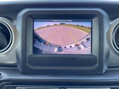 2020 Jeep Wrangler Unlimited, $30500. Photo 7
