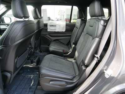 2025 Jeep Grand Cherokee L, $44632. Photo 8