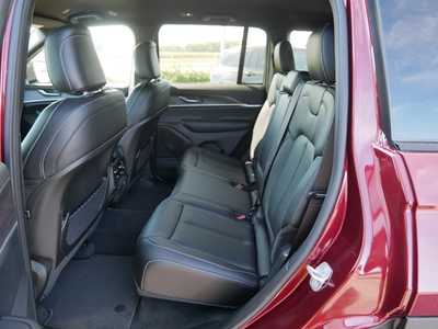 2025 Jeep Grand Cherokee, $48534. Photo 8