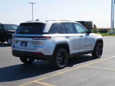 2025 Jeep Grand Cherokee, $45195. Photo 2