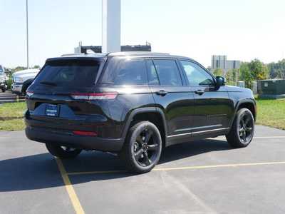 2025 Jeep Grand Cherokee, $48354. Photo 2