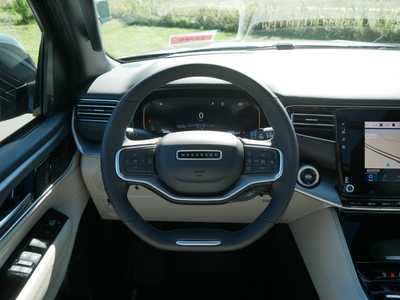 2025 Jeep Wagoneer, $77639. Photo 11