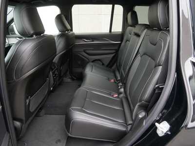 2025 Jeep Grand Cherokee, $44591. Photo 8