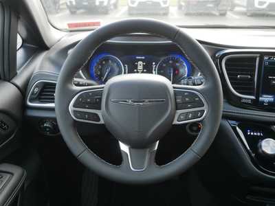 2026 Chrysler Pacifica, $44574. Photo 11