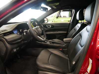 2026 Jeep Compass, $33043. Photo 5