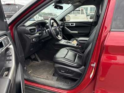 2021 Ford Explorer, $26500. Photo 7