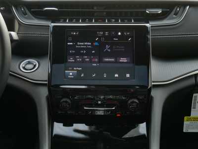 2025 Jeep Grand Cherokee, $42443. Photo 10