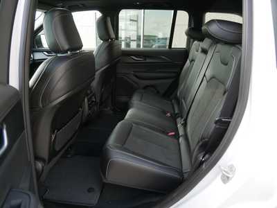 2025 Jeep Grand Cherokee, $42443. Photo 8
