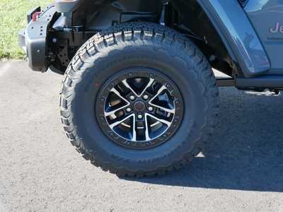 2025 Jeep Wrangler, $61706. Photo 4