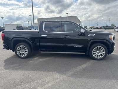 2021 GMC 1500 Crew Cab, $48500. Photo 4