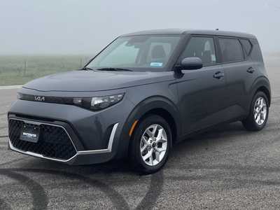 2023 Kia Soul, $17000. Photo 2