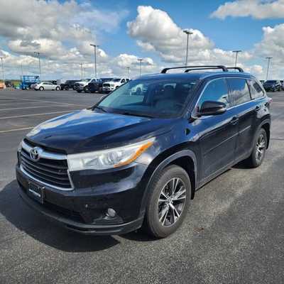 2016 Toyota Highlander, $0. Photo 5