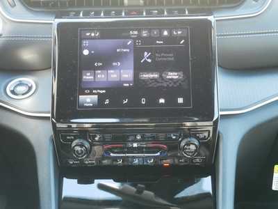 2025 Jeep Grand Cherokee, $42979. Photo 10