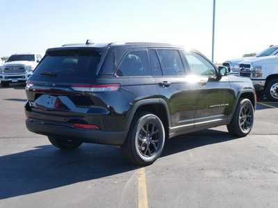 2025 Jeep Grand Cherokee, $42979. Photo 2