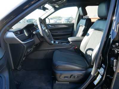 2025 Jeep Grand Cherokee, $42979. Photo 6