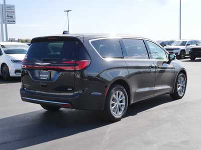 2026 Chrysler Pacifica, $37515. Photo 2