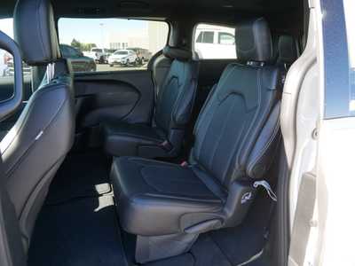 2026 Chrysler Pacifica, $37015. Photo 7