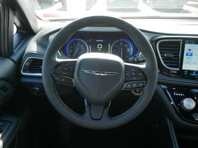 2026 Chrysler Pacifica, $51296. Photo 10