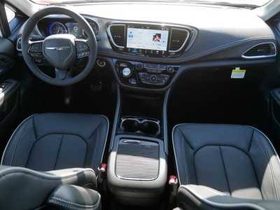 2026 Chrysler Pacifica, $48796. Photo 8