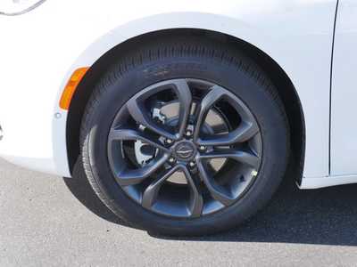 2026 Chrysler Pacifica, $41984. Photo 4