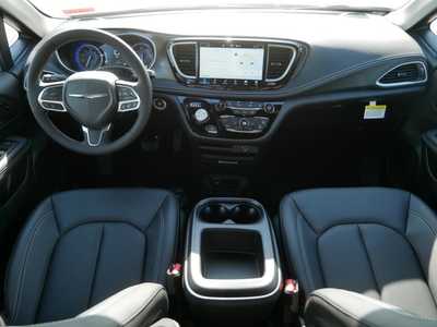 2026 Chrysler Pacifica, $41984. Photo 8