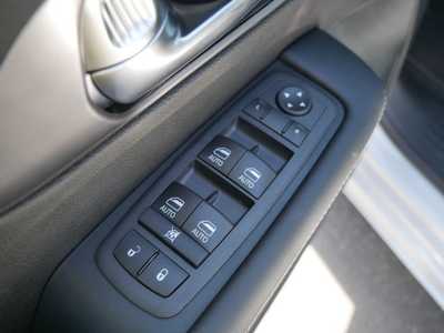 2026 Chrysler Pacifica, $44000. Photo 7