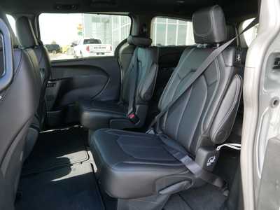 2026 Chrysler Pacifica, $44000. Photo 8