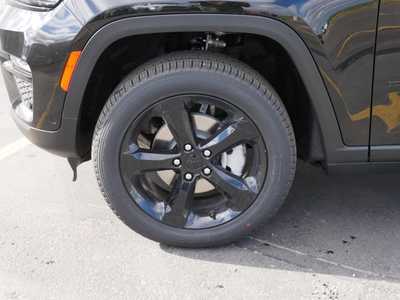 2025 Jeep Grand Cherokee, $51487. Photo 4