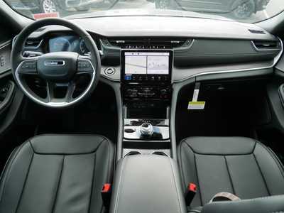 2025 Jeep Grand Cherokee, $51487. Photo 9