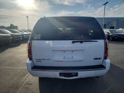 2007 GMC Yukon XL, $17000. Photo 3