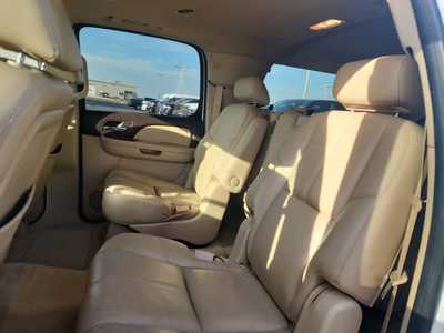 2007 GMC Yukon XL, $17000. Photo 8
