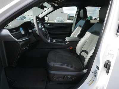 2025 Jeep Grand Cherokee, $42443. Photo 6