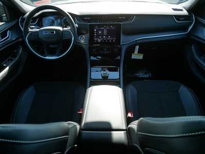 2025 Jeep Grand Cherokee, $44459. Photo 9