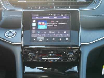 2025 Jeep Grand Cherokee, $42979. Photo 10