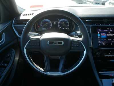 2025 Jeep Grand Cherokee, $42979. Photo 11
