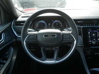 2025 Jeep Grand Cherokee, $42979. Photo 11