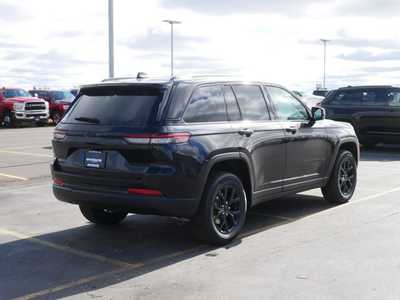 2025 Jeep Grand Cherokee, $42979. Photo 2