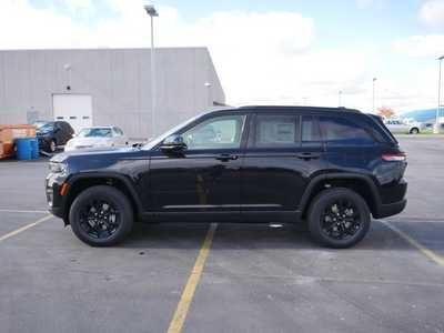2025 Jeep Grand Cherokee, $42979. Photo 3