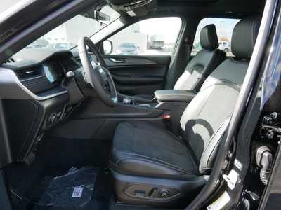 2025 Jeep Grand Cherokee, $42979. Photo 6