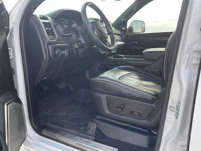 2019 RAM 3500 Crew Cab, $52000. Photo 3