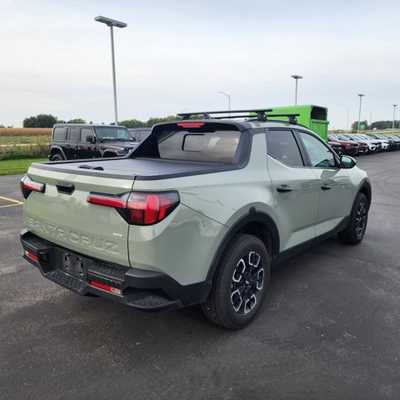 2022 Hyundai Santa Cruz, $24000. Photo 2