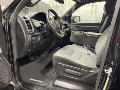2022 RAM 1500 Crew Cab, $32500. Photo 4