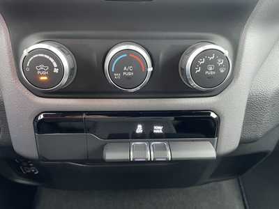 2022 RAM 1500 Crew Cab, $32500. Photo 8