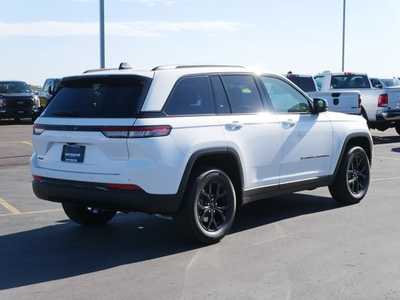2025 Jeep Grand Cherokee, $42443. Photo 2