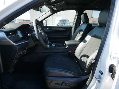 2025 Jeep Grand Cherokee, $42443. Photo 6