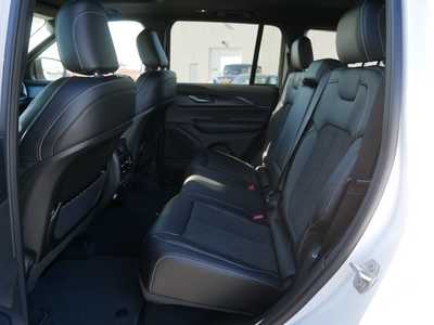 2025 Jeep Grand Cherokee, $42443. Photo 8