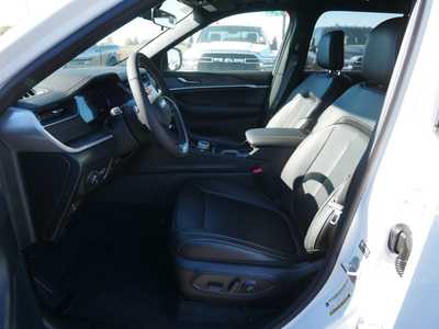 2025 Jeep Grand Cherokee, $45865. Photo 6
